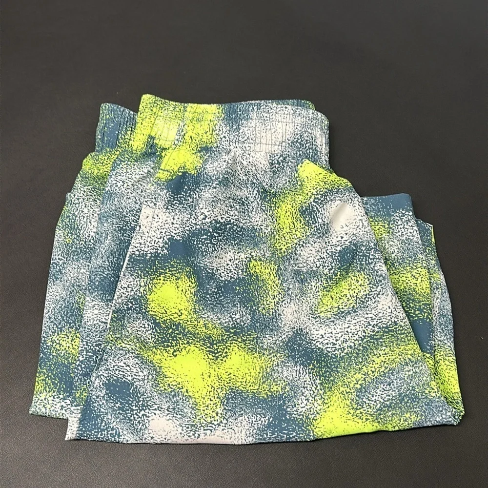 Under Armour Athletic Green & Blue Shorts size L youth